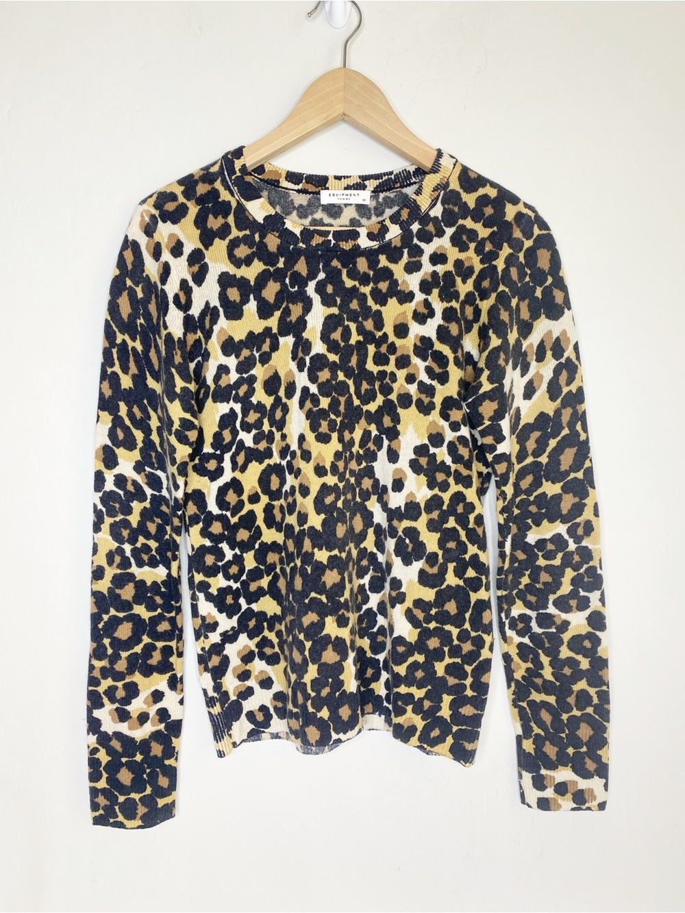 Equipment Femme 100% Cashmere Leopard Print Crewneck Lightweight Sweater Size XS